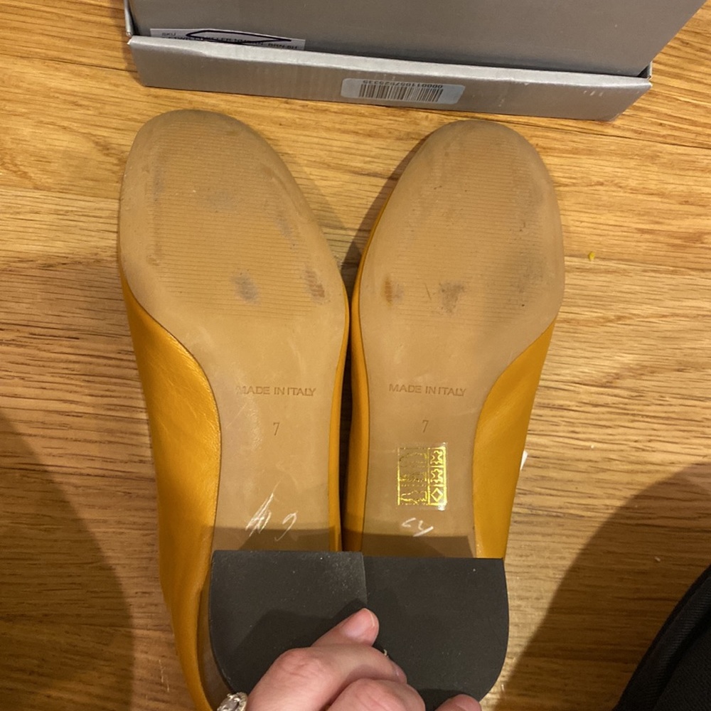 EVERLANE • NEW THE ITALIAN LEATHER DAY HEEL IN COGNAC SIZE 7 - Picture 5 of 5